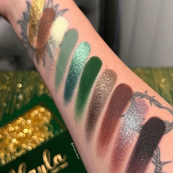 Mikayla x Glamlite Part 2 | 10 Color Palette | Glamlite Cosmetics | Brand New - Picture 13 of 17
